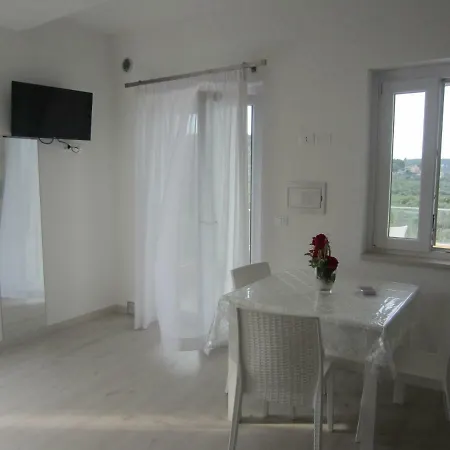 Elisa Apartment *